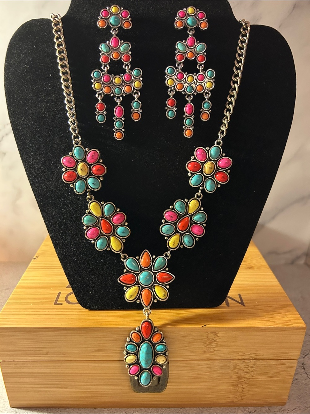 Colorful Floral Cluster Necklace and Earrings Set - Multicolor